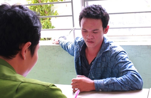 Túng tiền trả nợ cá độ, hai đối tượng rủ nhau cướp hơn 100 triệu đồng tiền mừng cưới