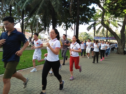 Công an Cửa khẩu Tân Sơn Nhất hưởng ứng ngày chạy vì sức khoẻ cộng đồng