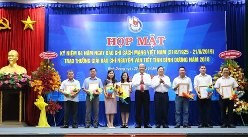 Bình Dương trao giải thưởng báo chí Nguyễn Văn Tiết năm 2018