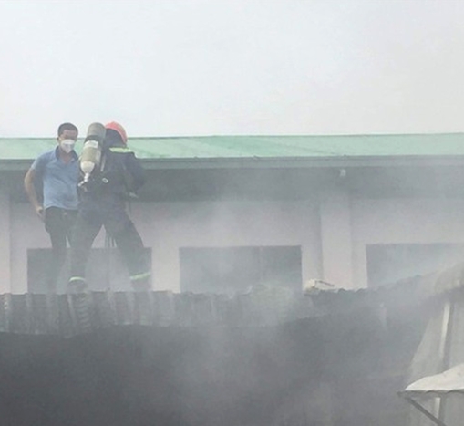 Cháy lớn công ty sản xuất giày dép ở Bình Dương