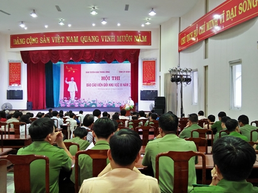 Khai mạc Hội thi Báo cáo viên giỏi phía Nam