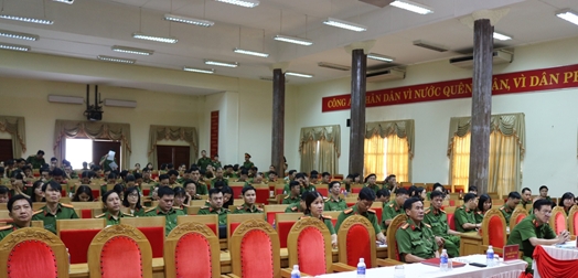 Khen thưởng 76 tập thể, cá nhân xuất sắc giảng dạy và học tập