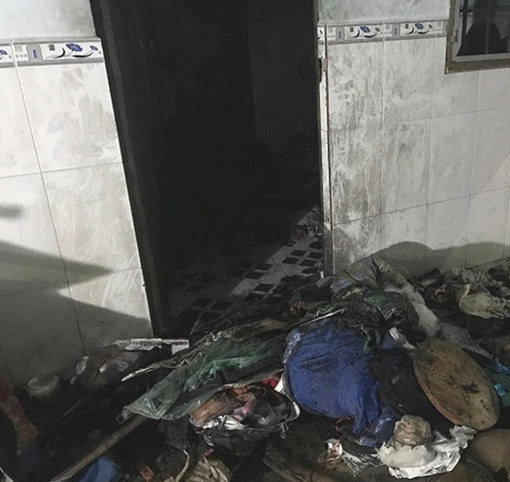 Bị chồng cũ tưới xăng đốt trong phòng trọ