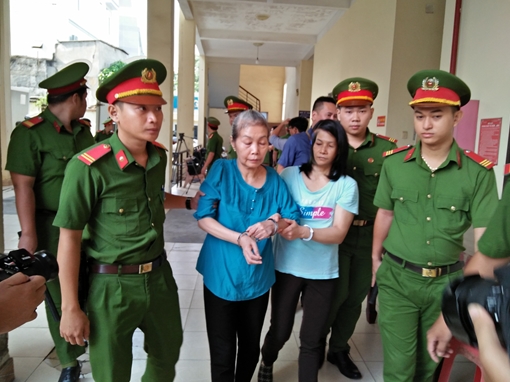 Ngày thứ hai xét xử vụ giết người phi tang xác trong bồn bê tông