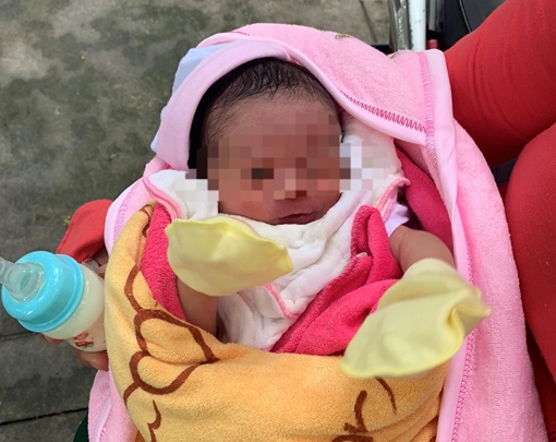  2 bé sơ sinh bị bỏ rơi trong mùa dịch COVID-19