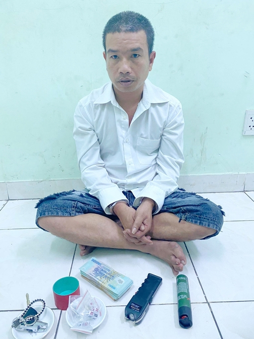 Phá sòng bạc do Cường “cóc” cầm đầu