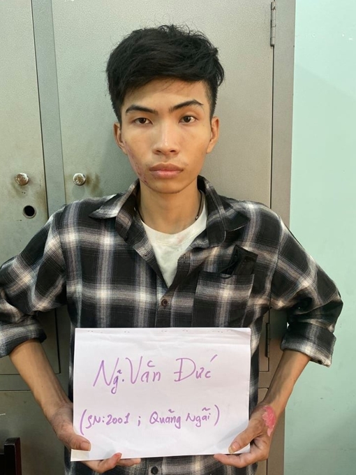 Gia đình ngăn cản, dùng xăng đốt chết bạn gái 15 tuổi