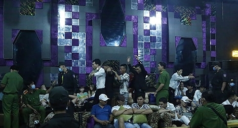 Phát hiện 74 khách “dính” ma túy trong bar SIX T Club