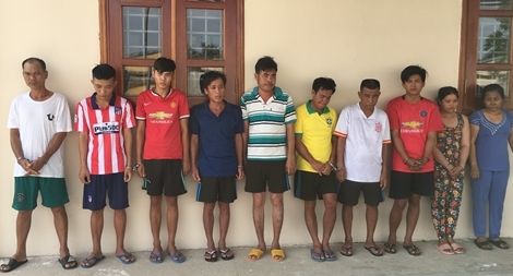 Phá sòng tài xỉu trong các nghĩa trang