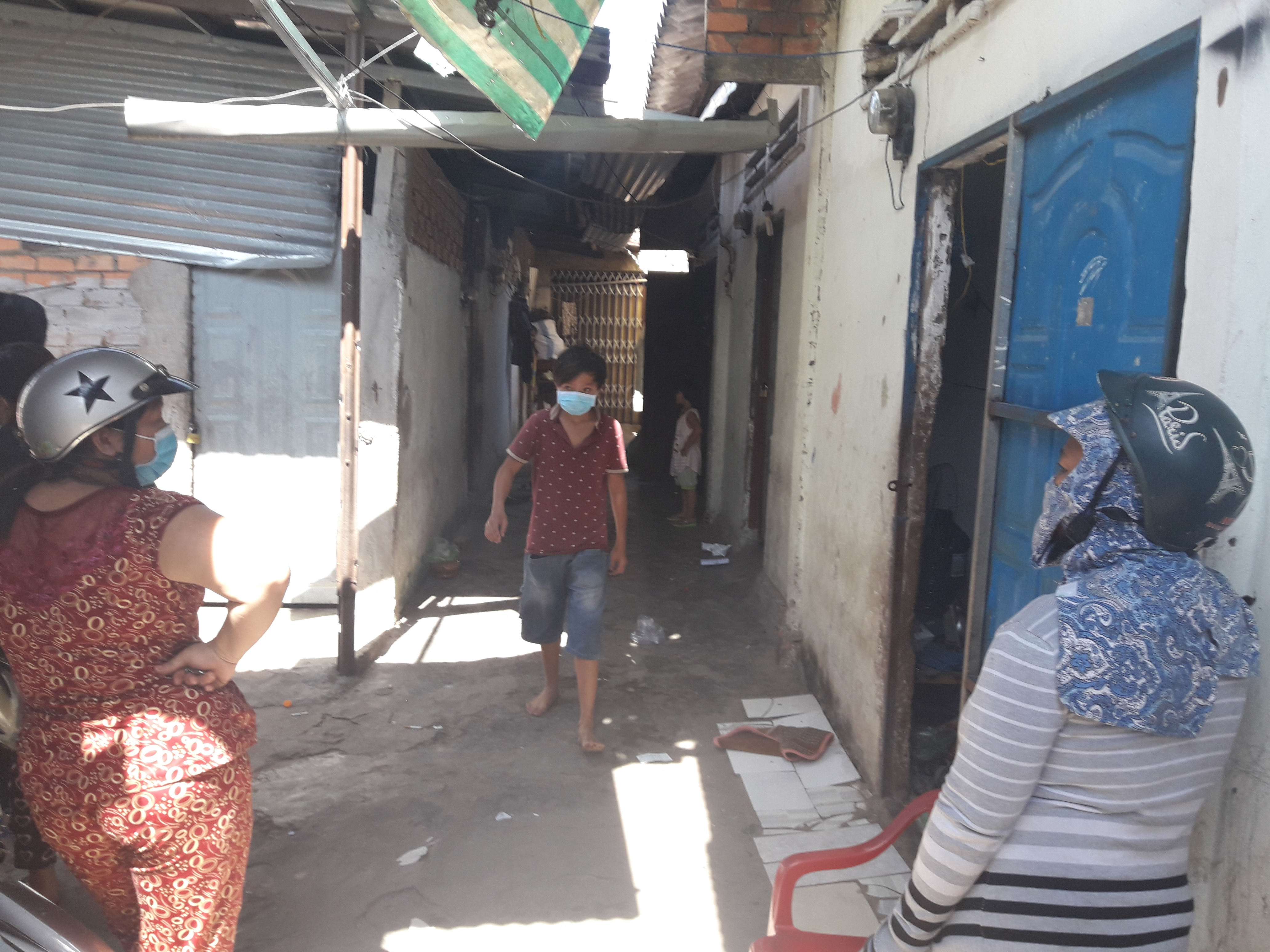 Sát hại vợ rồi khóa cửa uống thuốc tự tử