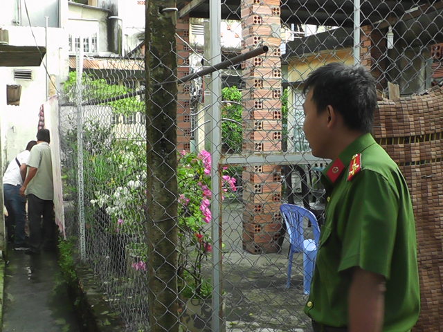 Nam thanh niên chết bất thường trong hẻm nhỏ