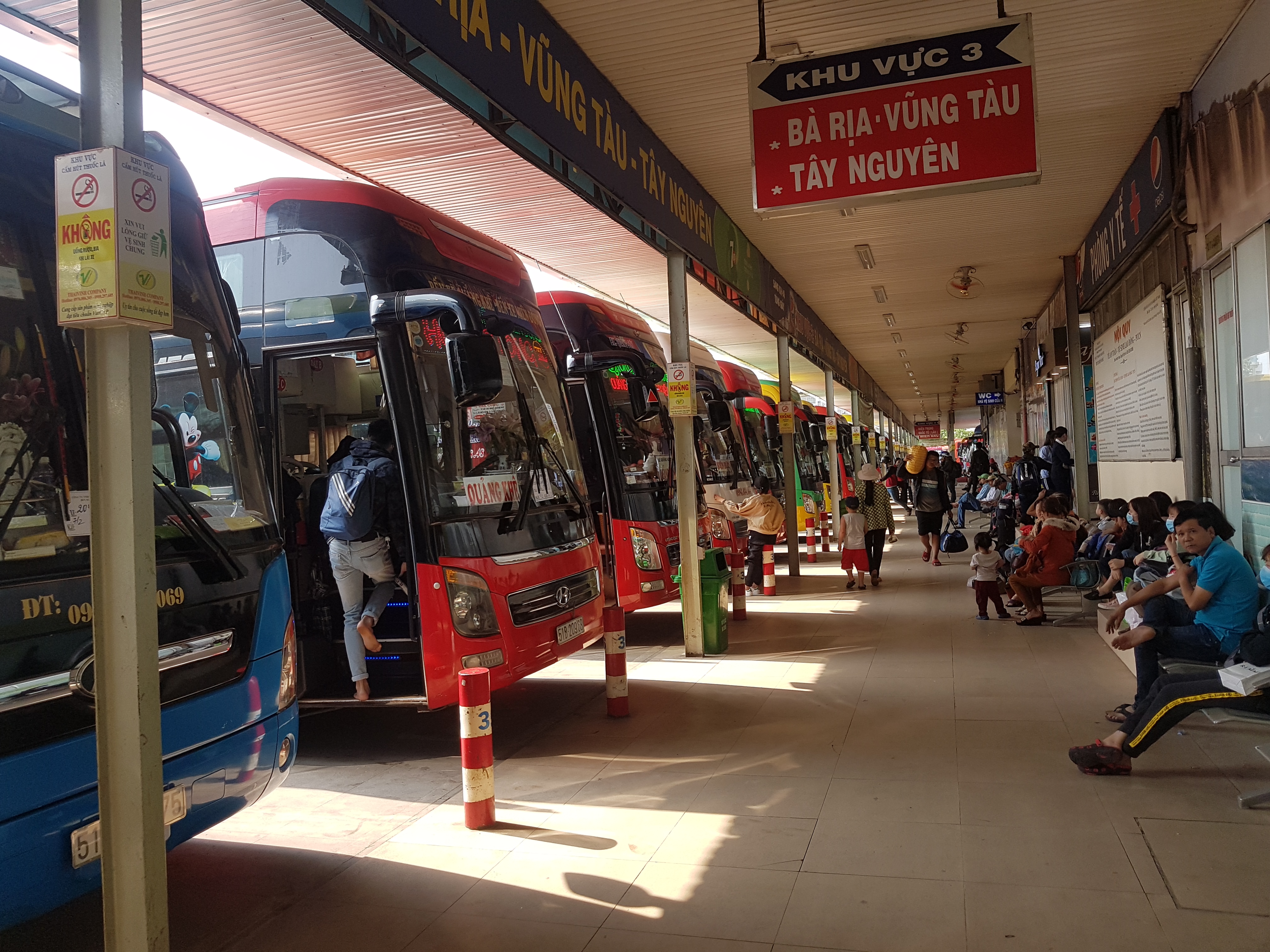 Hơn 1 triệu hành khách về quê an toàn từ các bến xe ở TP Hồ Chí Minh