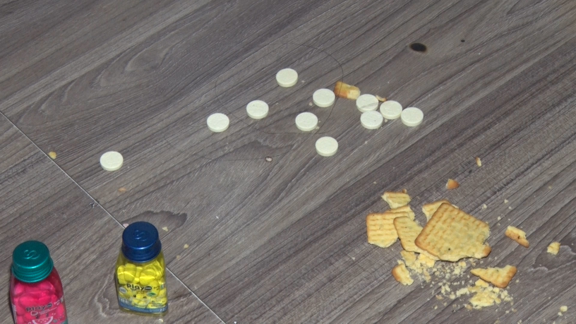 Khống chế nhiều người sử dụng ma túy trong quán karaoke