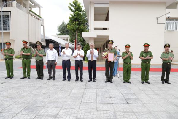 Khen thưởng vụ triệt phá đường dây mua bán ma túy lớn ở Đồng Nai