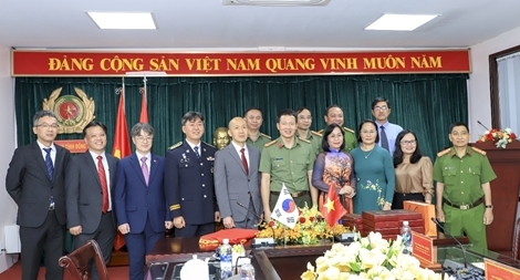 Tổng Lãnh sự quán Hàn Quốc đến chào xã giao Công an tỉnh Đồng Nai