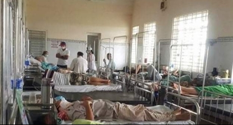 54 người nhập viện cấp cứu sau khi ăn bánh mì 