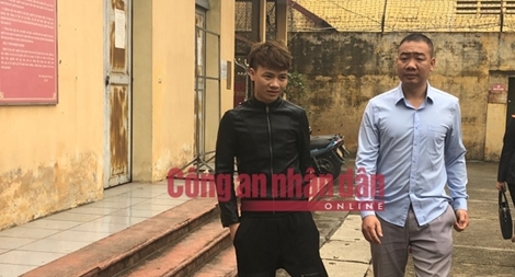 Bắt Khá "Bảnh" về tội đánh bạc và tổ chức đánh bạc