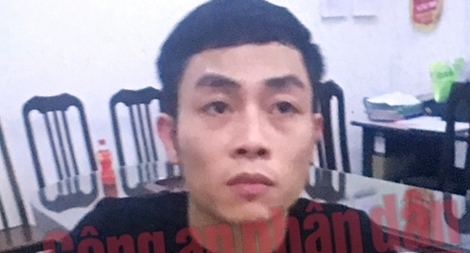 Khách mượn điện thoại xịn của tài xế taxi rồi biến mất