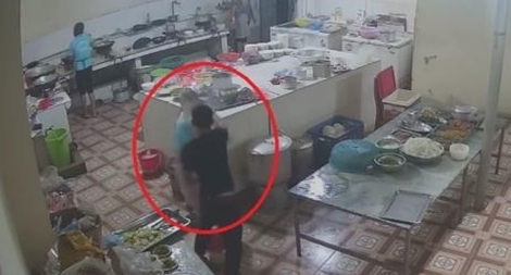 Hai đối tượng tạt axít nữ phụ bếp đã sa lưới