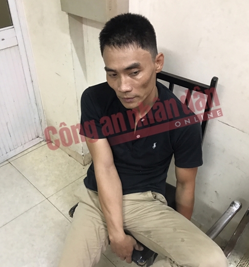 Nửa đêm đi mua ma túy, gặp Cảnh sát cơ động