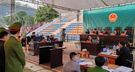 Sáu bị cáo trong vụ nữ sinh ship gà đối diện mức án tử hình