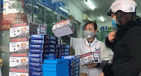 Thị trường khẩu trang y tế, nước rửa tay tiệt trùng … “nóng” lên từng ngày