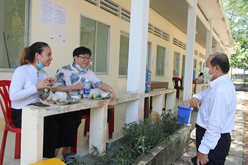 Bên trong khu cách ly 164 hành khách trở về từ Anh ở Đồng Tháp