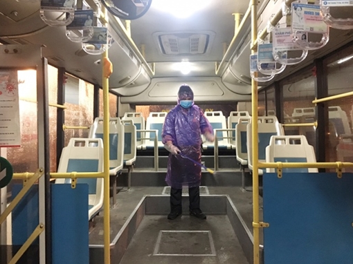 Bắt buộc khai báo y tế với tất cả hành khách trên phương tiện giao thông công cộng