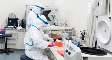 Tìm những người đã khám bệnh ở phòng khám của bác sĩ Trần Hồng Đào