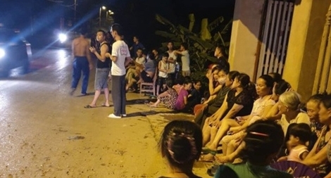 Người dân lại chặn xe vào bãi rác Sóc Sơn  