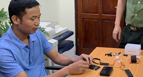 Triệt phá đường dây mua bán thiết bị để gian lận thi cử