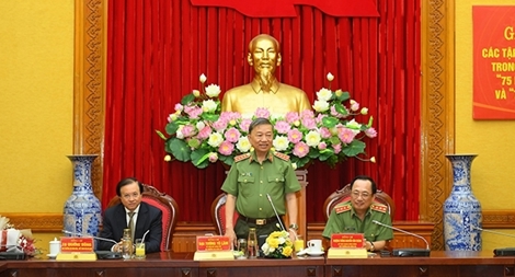 Tạo điều kiện thuận lợi để văn nghệ sĩ sáng tạo, đồng hành, gắn bó với lực lượng CAND