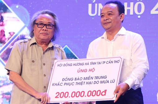 Người dân Cần Thơ góp gần 15 tỷ đồng hỗ trợ đồng bào miền Trung