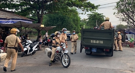 Ngăn chặn cả trăm "quái xế" quậy phá tuyến quốc lộ 1