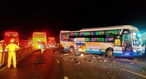 Làm gì để giảm tai nạn giao thông liên quan đến xe khách?