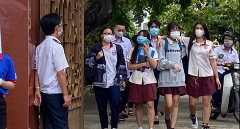 TP Hồ Chí Minh: Thêm ca F0, F1 trong ngày thi thứ 2 