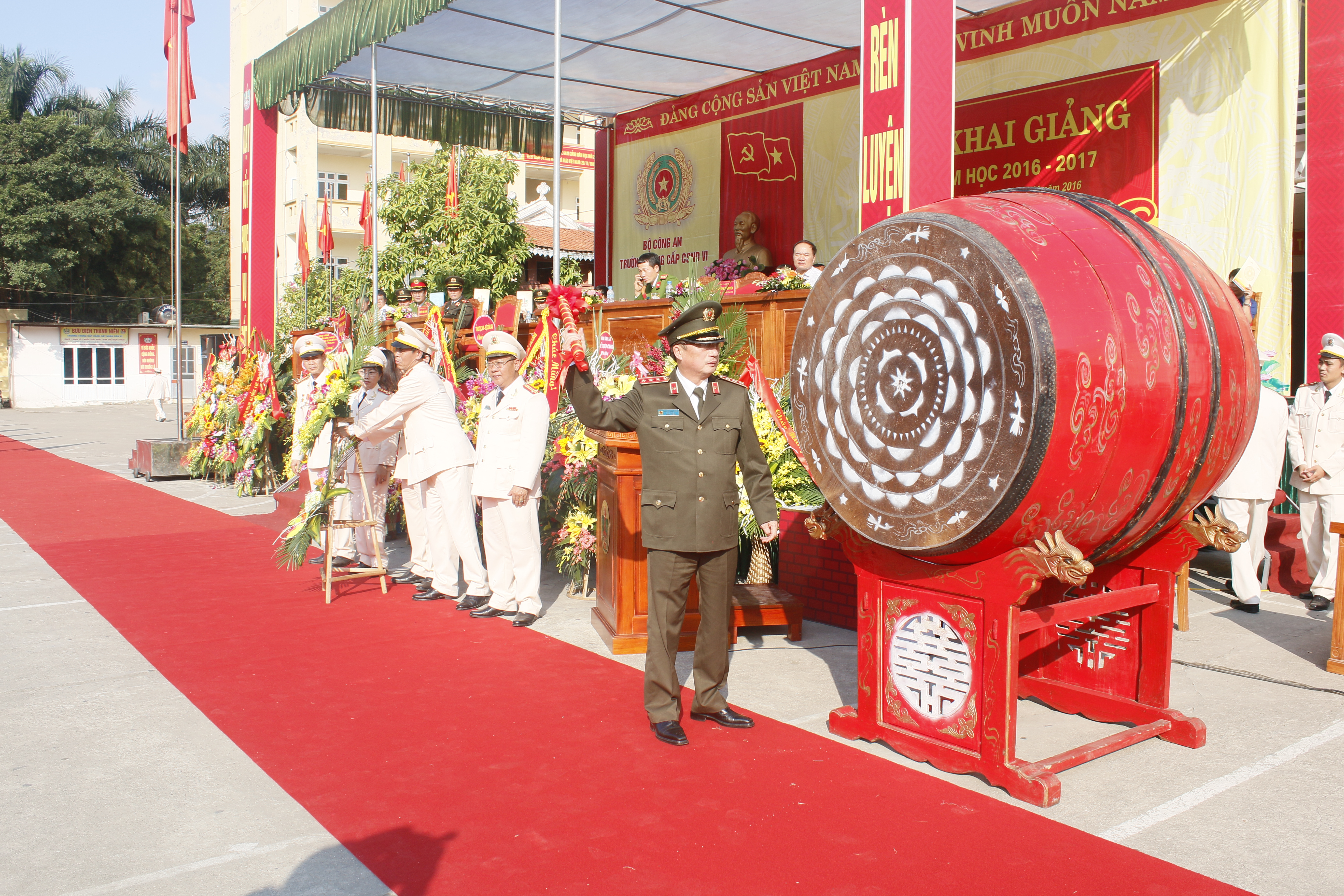 Trường Trung cấp CSND VI khai giảng năm học mới 