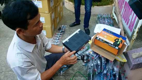 Lắp đặt 215.000 đầu thu truyền hình số cho các hộ nghèo