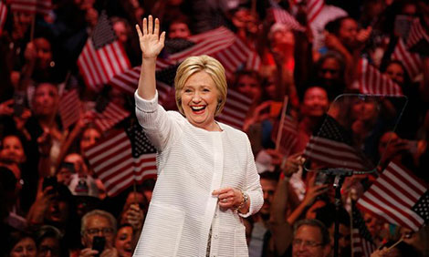  Cánh cửa lớn cho bà Clinton, cơ hội mới cho ông Trump