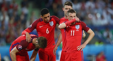 Chân dung Tam sư: Mèo lại hoàn mèo