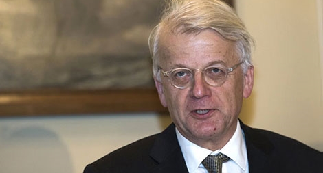 Mất chức vì… sẩy miệng