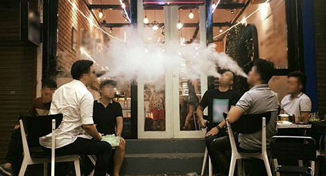 Những nguy cơ từ “trào lưu” sử dụng thuốc lá điện tử