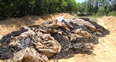 Sau thải độc ra biển, Formosa lại đưa chất thải lên rừng