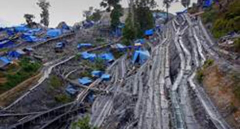 Những người đi tìm vàng ở Indonesia