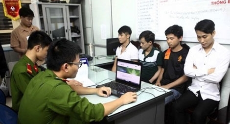 Bắt tội phạm trong “ma trận” công nghệ số