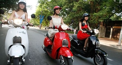 Những lỗi phổ biến khi "phụ nữ chạy xe ga"