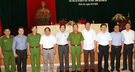 Thứ trưởng Lê Quý Vương tiếp xúc cử tri tỉnh Hưng Yên