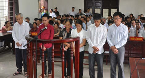 Cả dàn lãnh đạo Quỹ TDND Phùng Xá vướng vòng lao lý