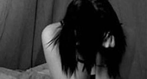 Thiếu nữ đi xem văn nghệ bị gã trai làm quen rồi hiếp dâm