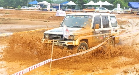 Chevrolet Colorado chiến thắng áp đảo tại Giải Đua xe ô tô địa hình 2016